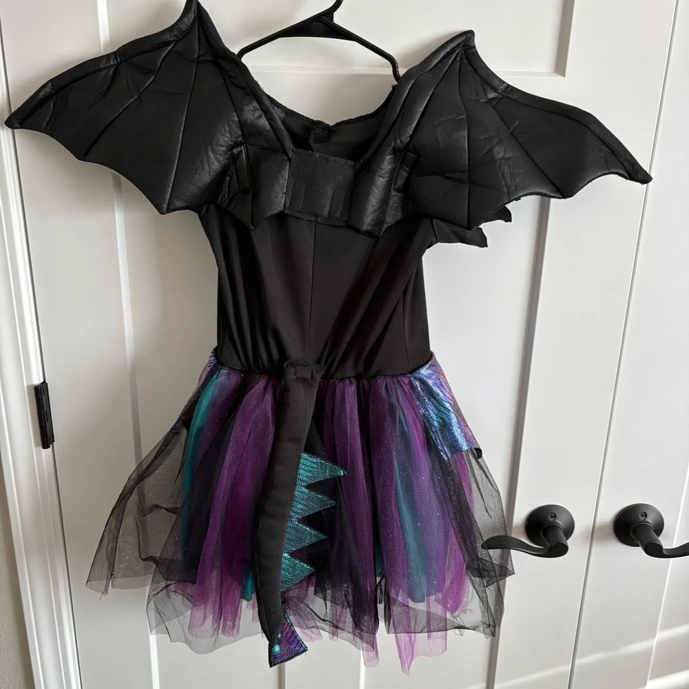 Girls, bat, dragon, costume. Halloween, party, dress up, imaginative play! M 7/8